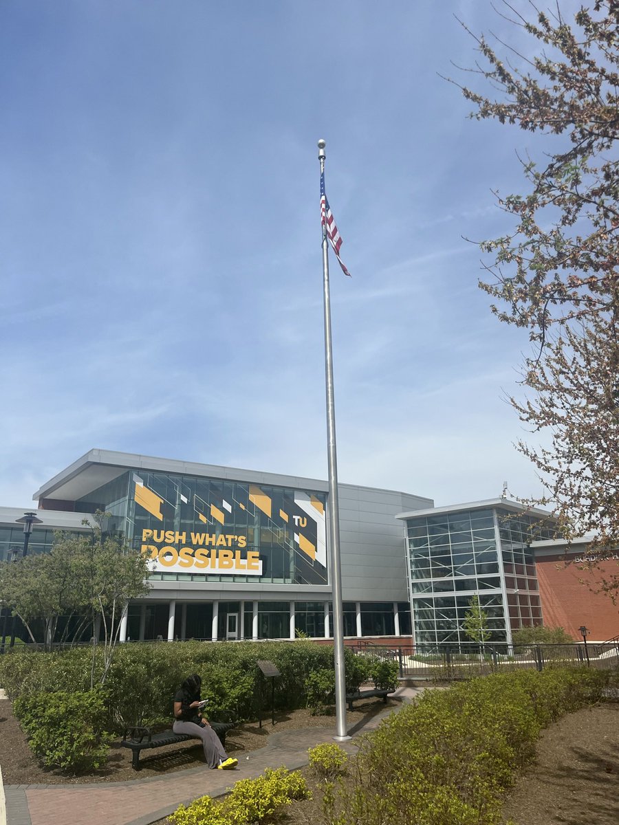 25 years ago, I graduated from @TowsonU!!! Grateful to the education professors (Neubert and Vocke, especially) who made me the teacher and principal I am today! Bonus joy- I'm now also a Tiger mom! #TUProud  #TUAlum