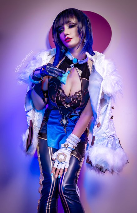 2 pic. You have some intel I'm after. And you will spill it. ?
Every. Single. Drop ~ ?

#cosplayergirl