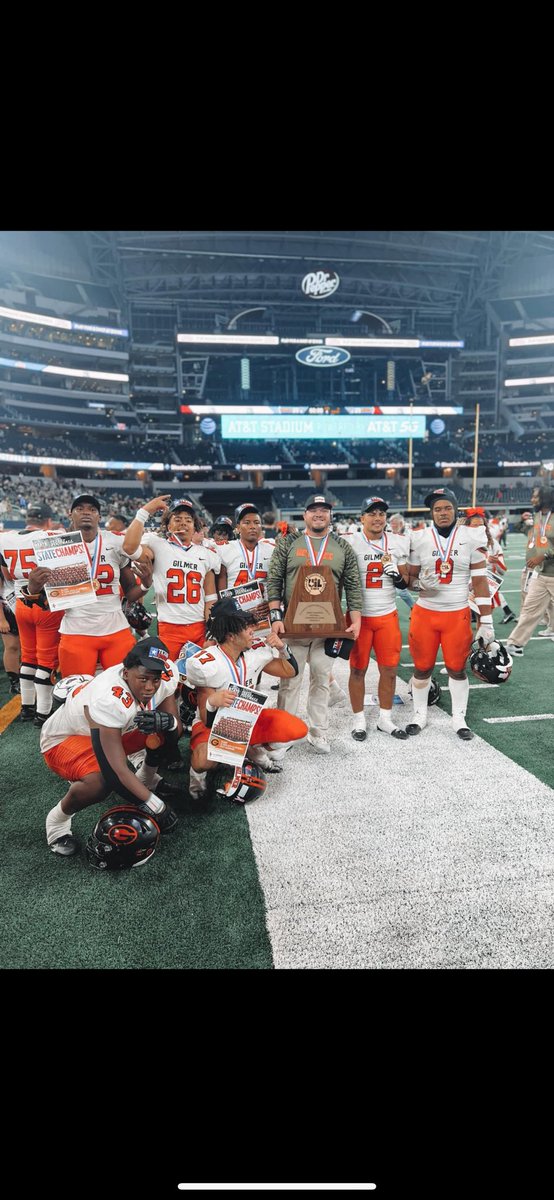 JAParrish36's tweet photo. Man what a group. Couldn’t be more proud! #ALPHAS @AronBell8 @Davionk3104 @eliezcastilloo @GraysonBates4 https://t.co/D2thofBHIe