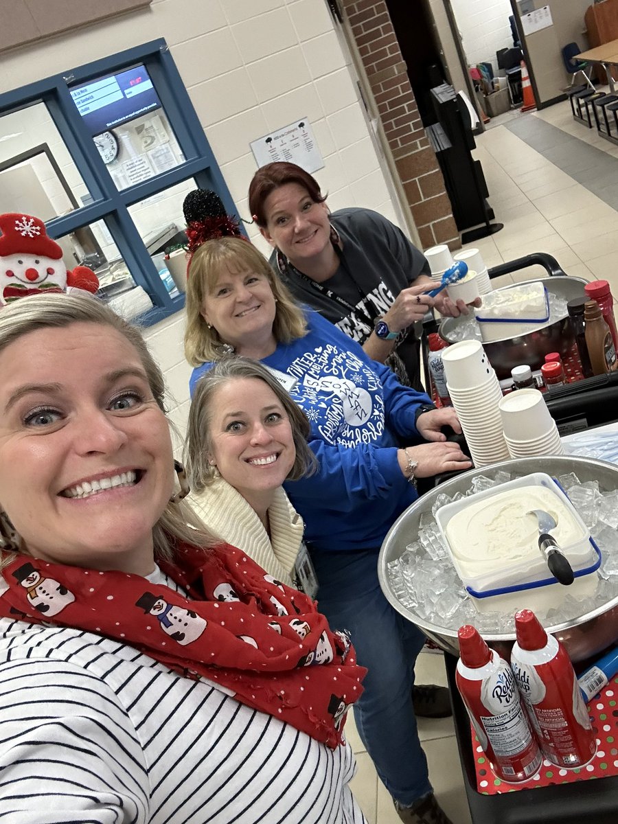 December is always fun when you work at an elementary school! Love all our holiday fun @BlackshearKISD and how great our staff is with all the magic! #peaceloveblackshear #lovemyjob #tiredprincipal