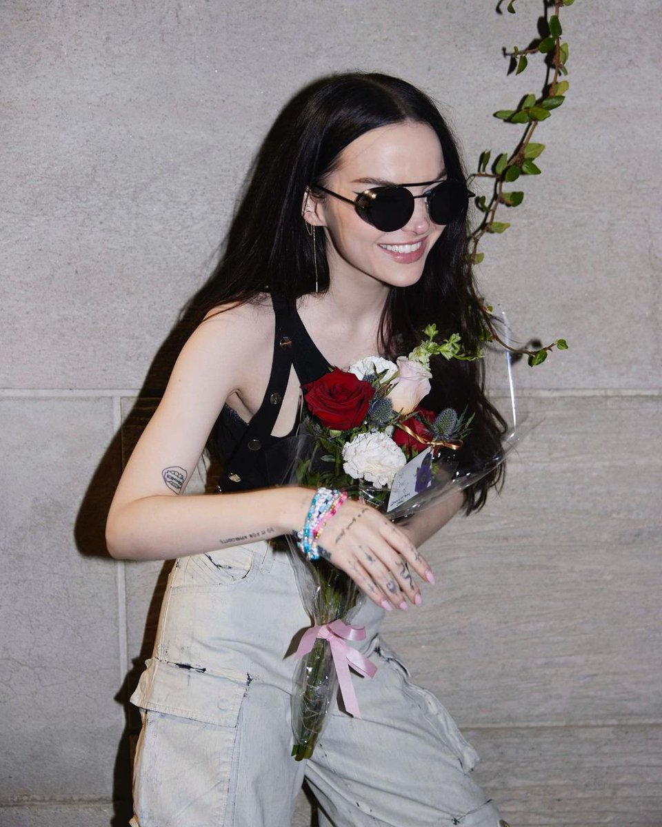 un mes con esta personita que solo me llena de felicidad, te amo muchísimo mi niña eres mi motor y mi razón de ser gracias por ser tal y como eres 🩵🩵