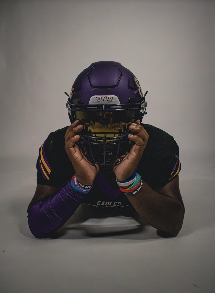 I'm honored and blessed to say I've received an opportunity to play at the collegiate level with @unwfb! @coachboom26 @CoachSommerlot @swarmgangg @Coach_Benson9 @CoachPolimice @Coach23EJ_Mayes @joe_tenta6 @KeeganMachell @tashon_townsend @TayshawnBenson @Kee2Wavy_ #goeagles