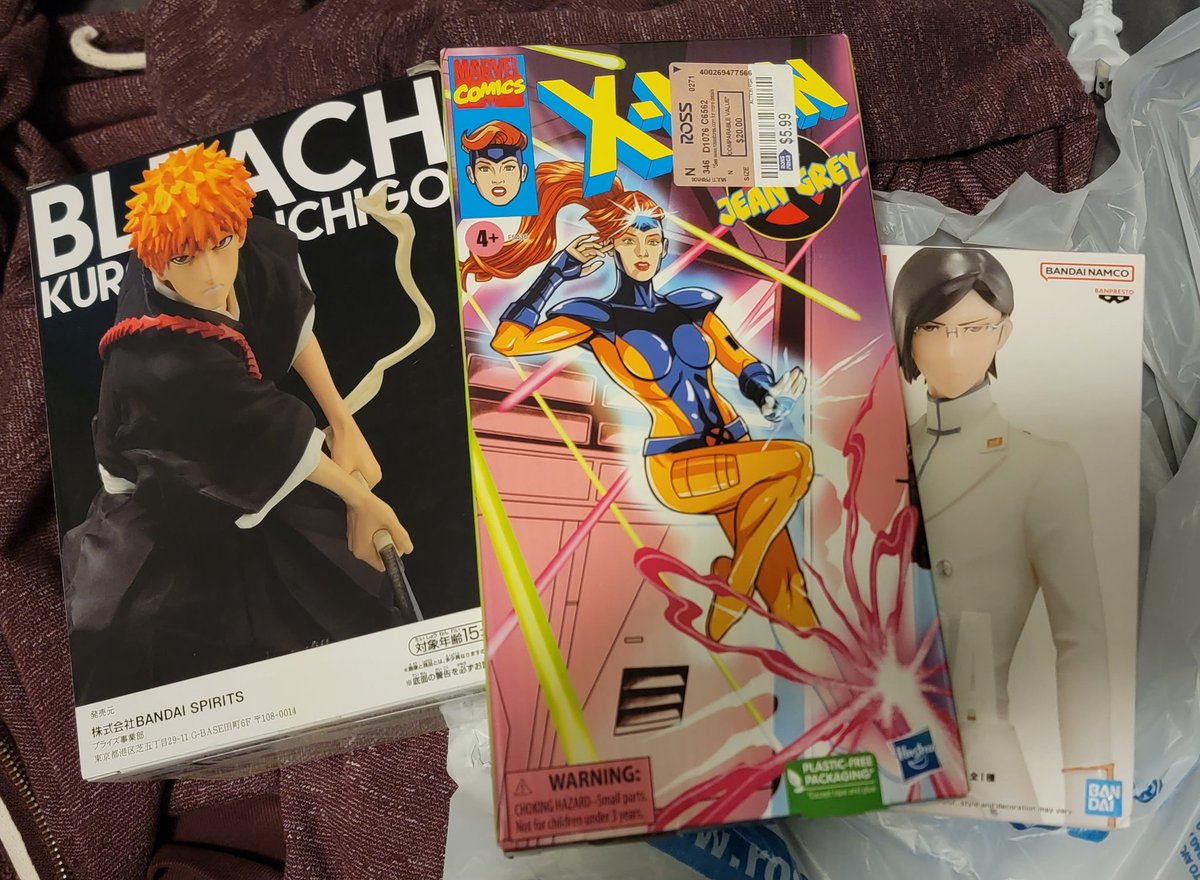 OPTICS's tweet image. Small Ross haul of things I was not expecting to see.
#MarvelLegends #bleach #chc