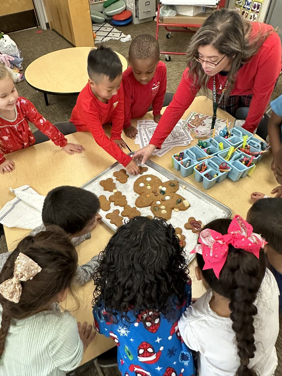 Ms. Esparza’s TK class are great detectives using clues around the campus to find the gingerbread man. Have you seen him? #MissionMustangs #ThisisRUSD #HolidayFun
