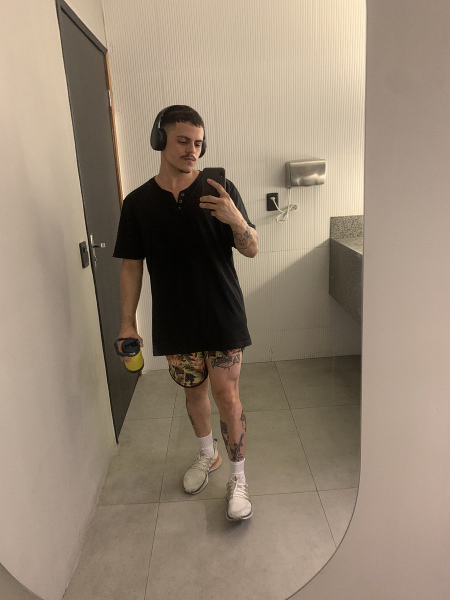 Quando eu ficar gostoso não direi nada, mas haverá sinais 🫠✨