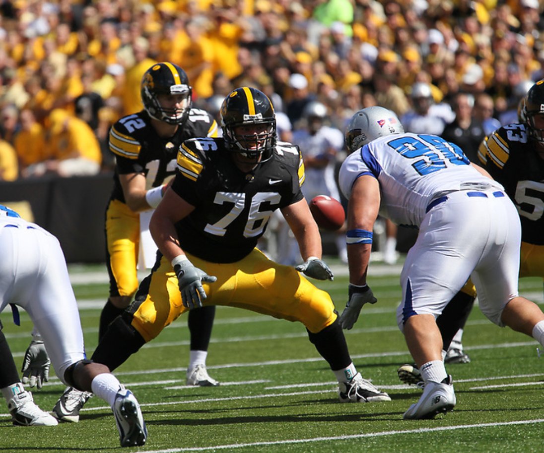 Hawkeye Legacy tweet media