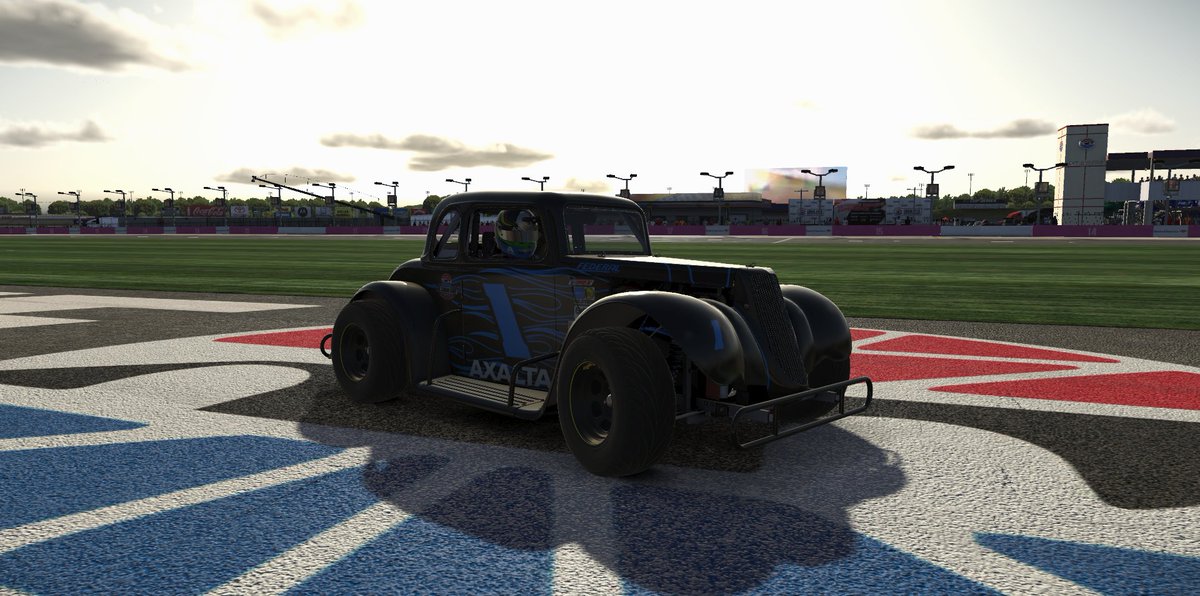 Icey_Racing's tweet photo. @kking_Official Secures his 9th win in his career and first win of the 2024 season with a new paint scheme. He took the pole and led all the laps and wins at Charlottle 🏁🏆 #Simracing #IRacing #NASCAR https://t.co/CKuXTG1nRS