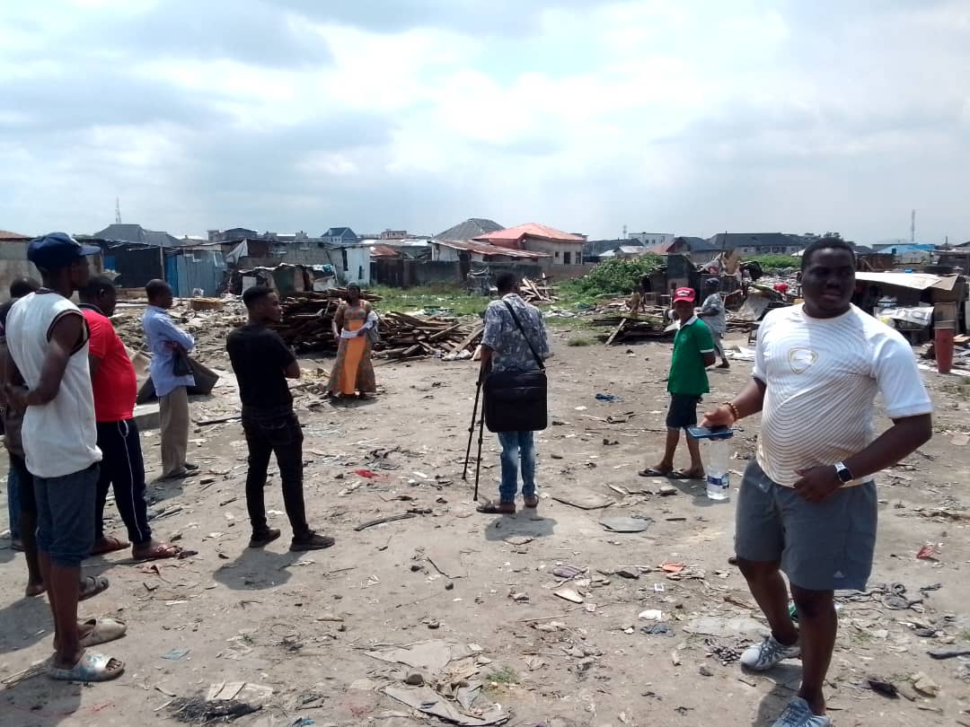 Unconscionable demolition of houses by #Lagos State government . #Opinion by Sanyaolu Juwon 
#AfrikanDignity #AfrikanLiberation #AfrikanRevolution #Demolition #Ethics #Homelessness #Nigeria #Oworonshoki #PredatoryAfrikanElites #SpinelessAfrikanPoliticians

ubuntutimes.com/?p=7498