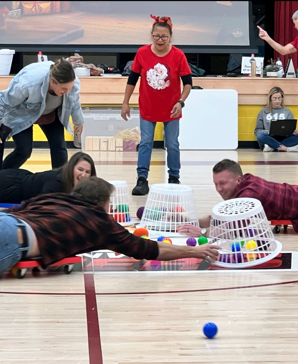 RigsbysOtters4's tweet photo. There is absolutely no Otter place I'd rather be than with these humans @plainviewElem! They are my family, my encouragers... they are my friends! #bellylaughs #competitivemuch #winnergetscomfydays #AnnualChristmasparty2023 #howLuckyCanOneOtterBe @Anna_Sturm10 @DejaynesS ๐ฒโค๏ธ๐ฆฆ https://t.co/lOGUgdVWlG