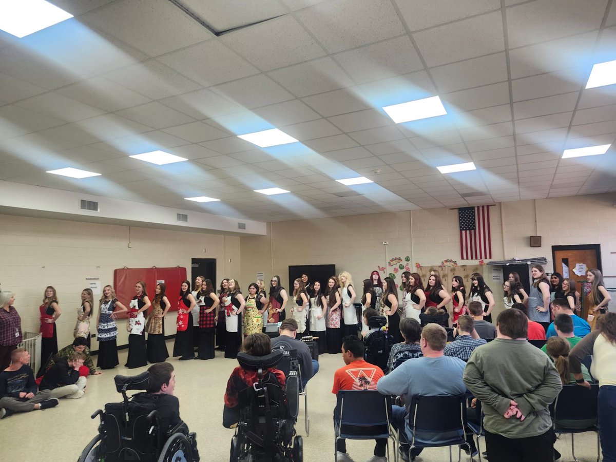 North Davidson High School Chorus tweet media