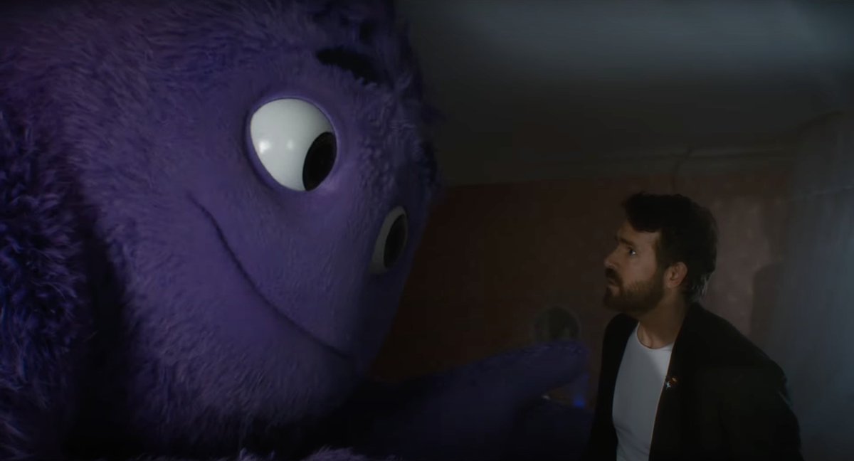 Yester_World's tweet image. Not to be one of those people...but IF you're going to make a movie with live action characters interacting with CGI (or cartoon) characters...make sure their eyelines match up, because it makes or breaks the illusion.