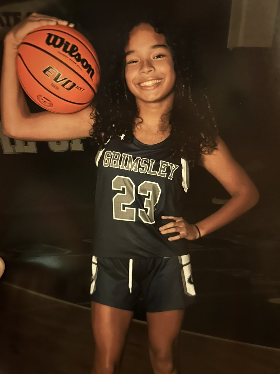 LinebedGCSmath's tweet image. The difference a year makes is CRAZY! 🦁to🌪️I will FOREVER be right here by you if you need me, to cheer you on in all you do and have your back should that time arise! YOU ARE MY SUNSHINE @RaiNoelle13! I love you beyond the moon and back! 
🎉🎁🎂 HAPPY 15th BIRTHDAY KIDDO🎂🎁🎉