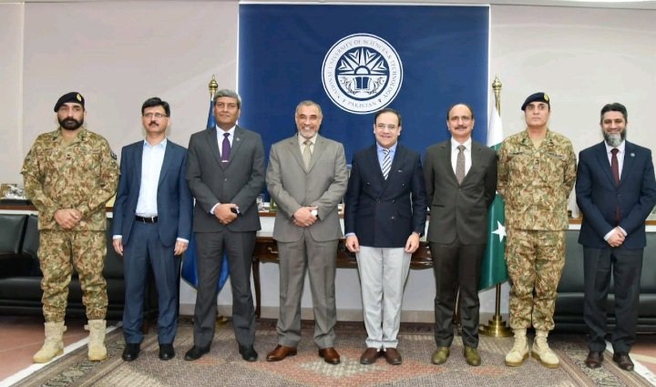 🇵🇰 Under the leadership of @umarsaif  Caretaker IT Minister of Pakistan, the foundation of IRADA (Indigenous Research and Development Agency) is laid.   Bridging academia, defence & industry, in Pakistan, hosted by NUST @DefiningFutures providing the necessary ecosystem to work