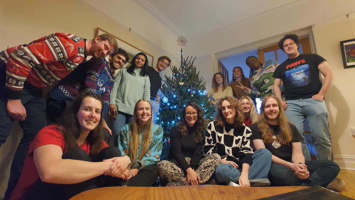 How are sharks and seaweeds connected? Now that’s what I call a quiz tie-breaker! Great get together with our Coastal Ecology @BefScale group and @PimientoGroup. 🎄