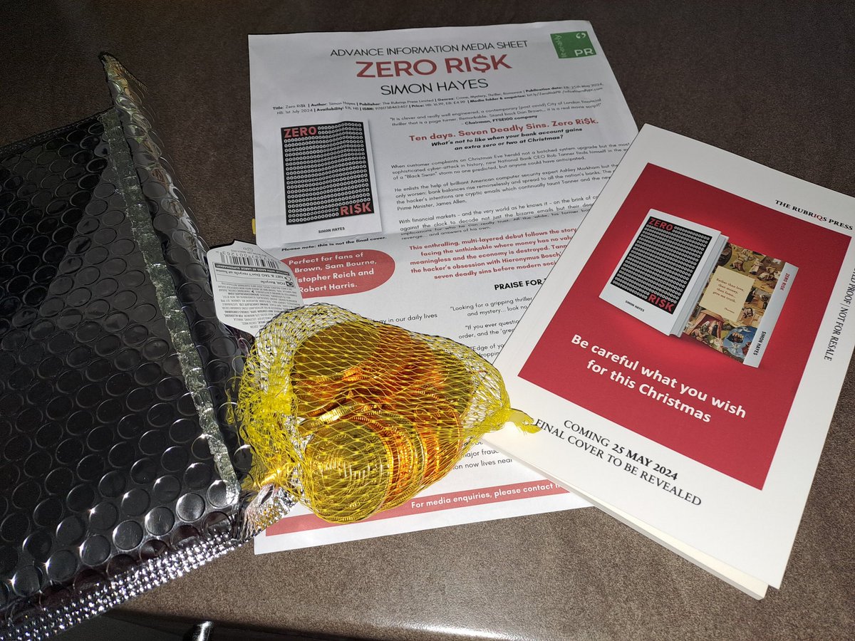 Amazing #bookpost yesterday from @literallypr with a Christmas teaser for Zero Risk by Simon Hayes. I've read the teaser and I can't wait to read the rest of the book.
#ZeroRIskNovel