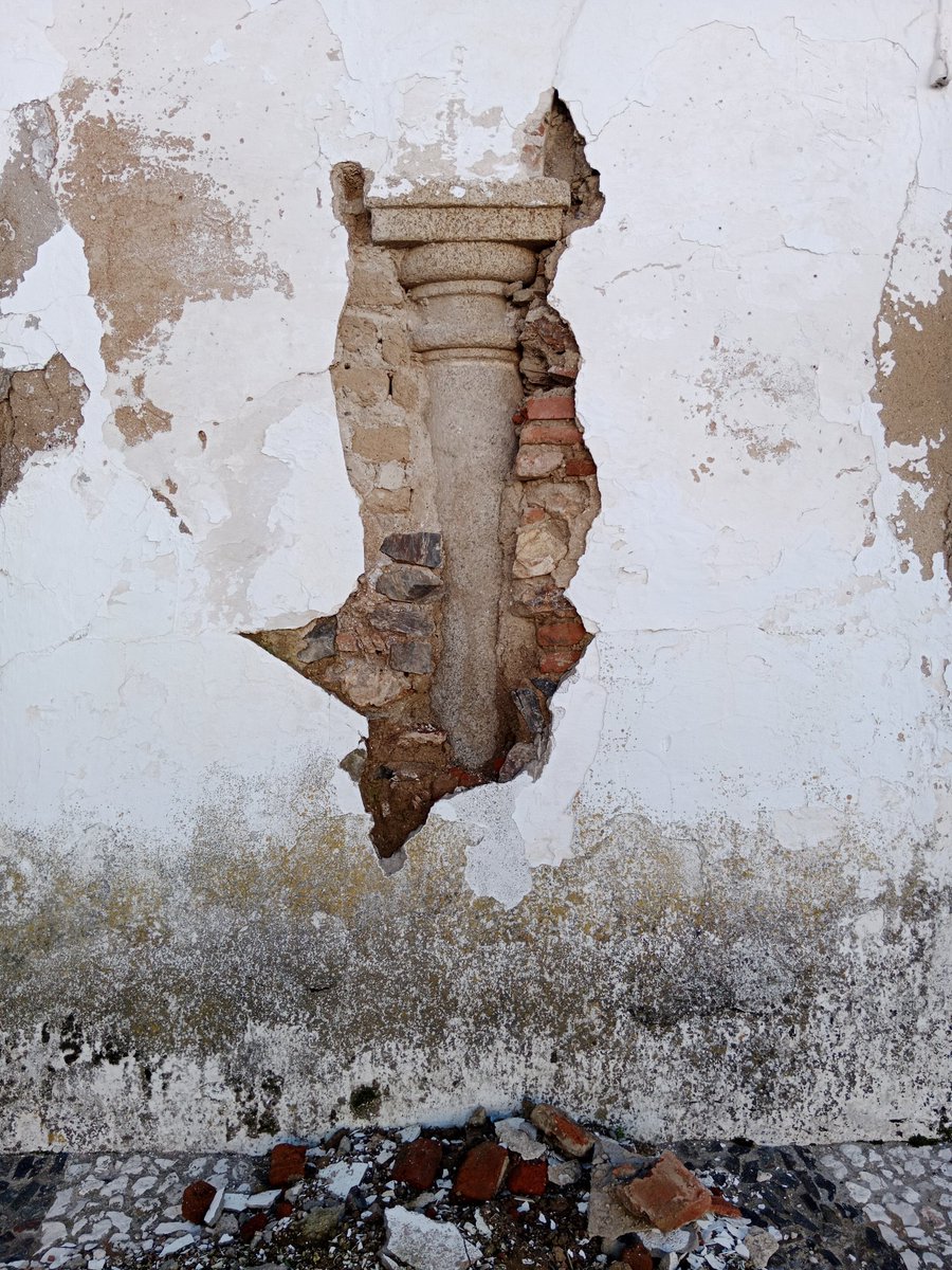 merida_mas's tweet image. #CaleraDeLeón
¿Cómo titularías la foto?