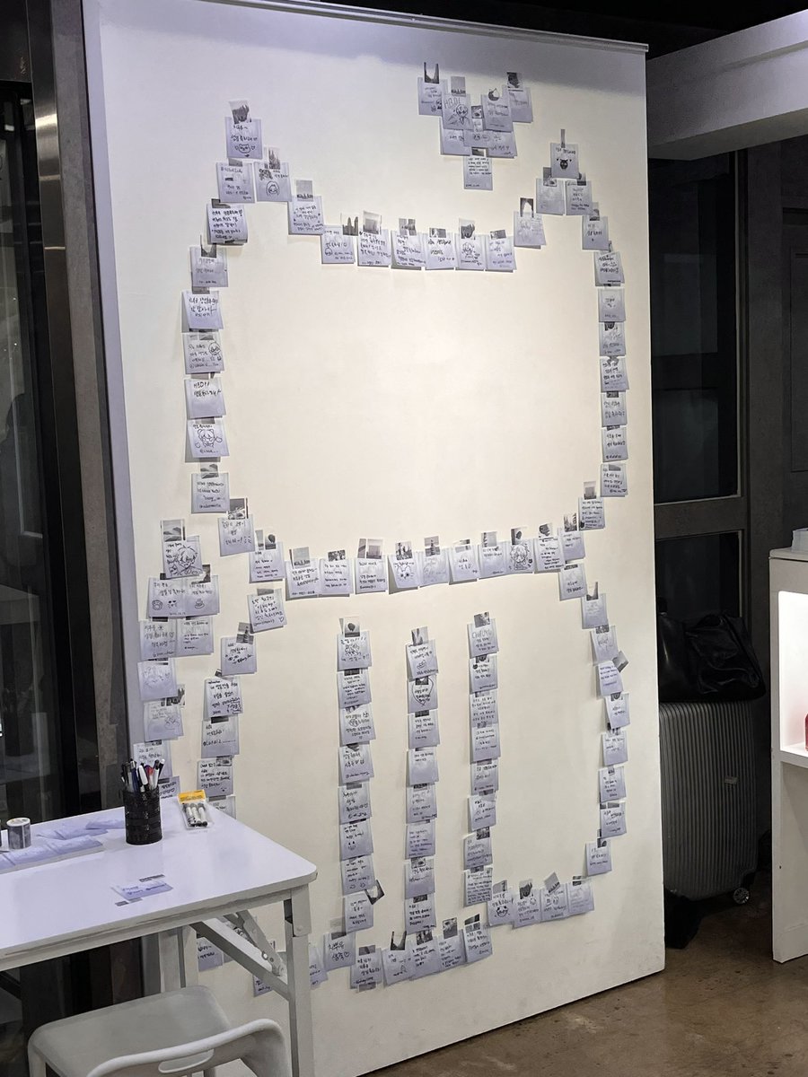 금일 카페 정리까지 모두 완료되었습니다!

추운 날씨에도 찾아와 주심에 감사드립니다.
행사가 무사히 종료될 때까지 최선을 다 하겠습니다.