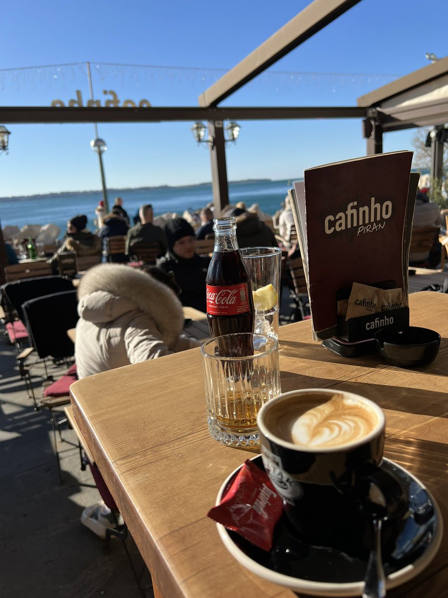 RokoKoP's tweet image. Dobro jutro đezeri! 😃