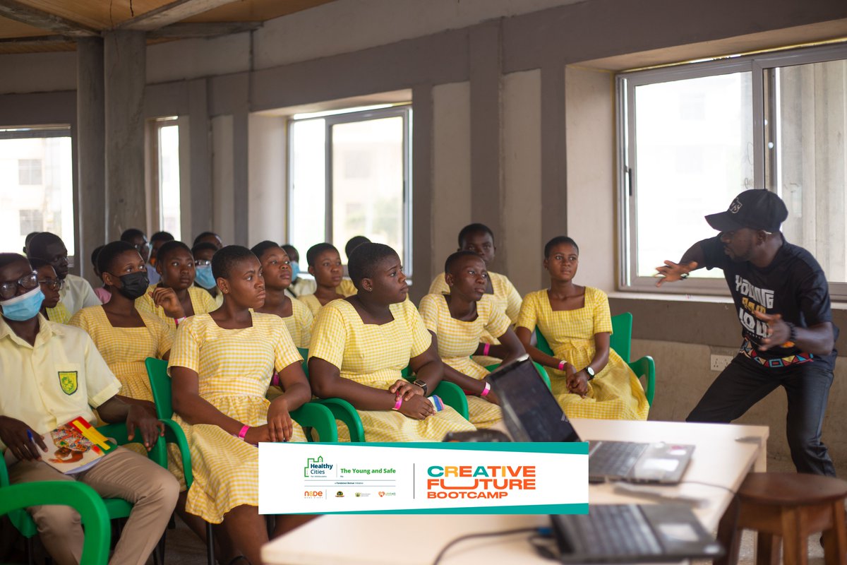 Welcome to the Creative Futures Boot Camp happening at Mawuli School Ho! This event offers a fantastic chance for youth to gain knowledge about countless opportunities in the creative industry & shape their artistic future. Follow this thread for live updates. #YoungandSafe