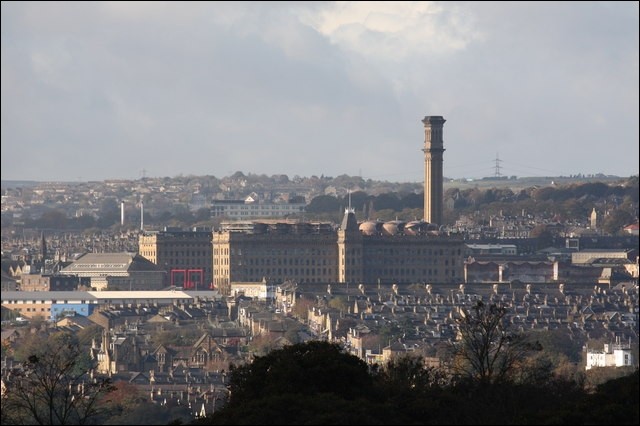 #OtD 16 Dec 1890 the women workers at a silk mill in Yorkshire walked out on strike to protest upcoming Christmas Eve pay cuts. The strike lasted 19 weeks and ended in defeat, with eviction threats, military presence, and the near-starvation of workers