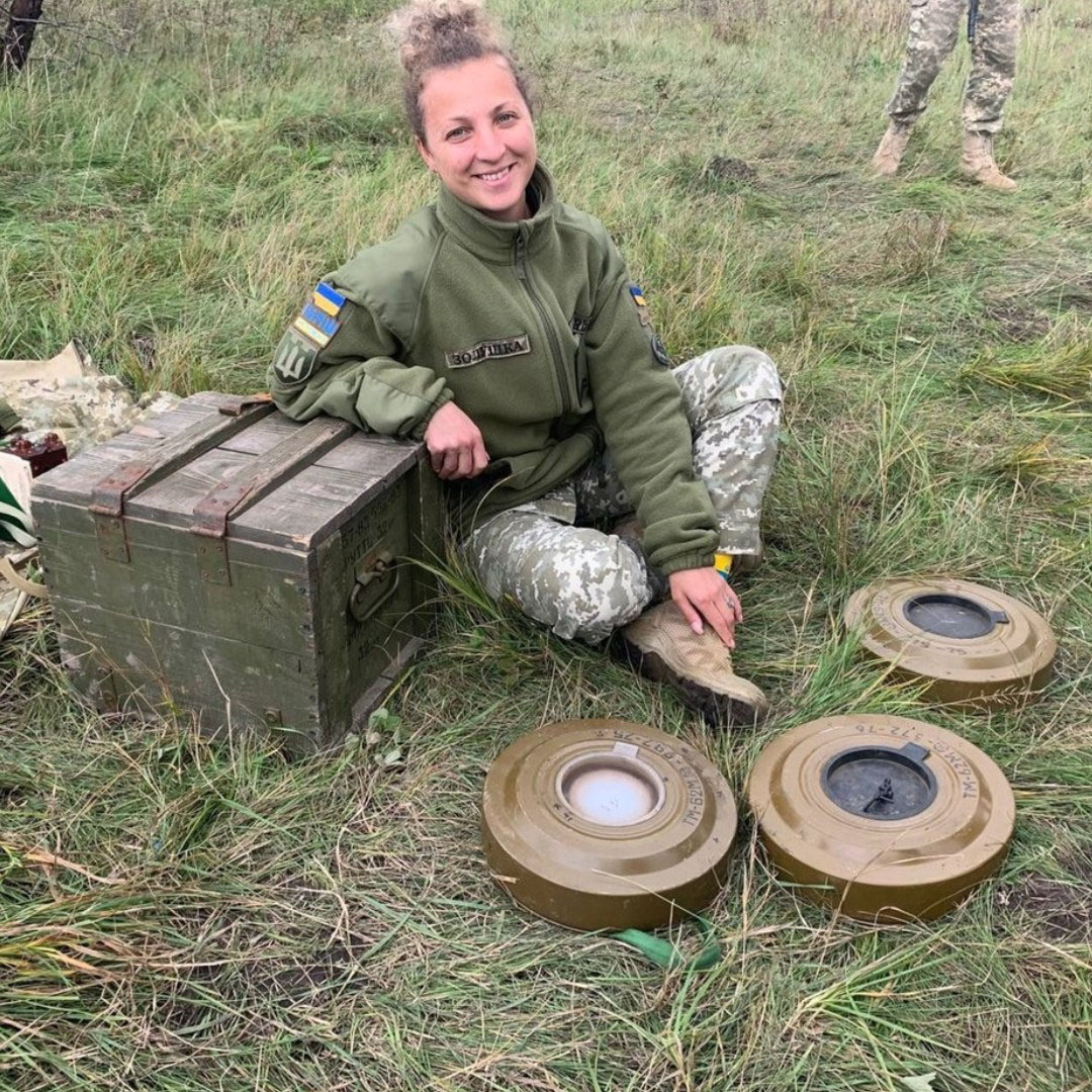 Junior Sergeant Inna, a "Steel Cross" awardee:
– At first, it was scary to eliminate the enemy, but when you realize that they came to our land to destroy us, you reassess everything. And they are occupiers who came to our land with a sword; they will perish by the sword!