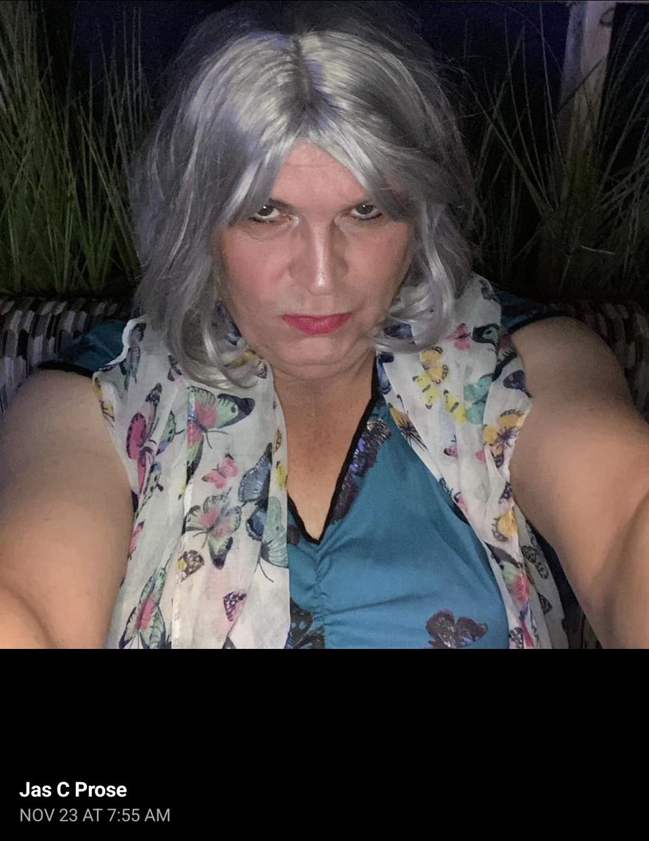 And while I'm at it, why hasn't MSM noted that 'Melissa Poulton' / Matthew Viner was encouraging his transvestite pals on Facebook to report women for noticing that he's a man?

#BlokeInAWig