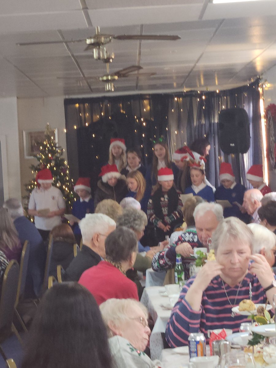 What a great day helping clackmannan community council at the pensioners afternoon tea.they also had children from the local school come and sing for them, they all had a great day. <a href="/heggie_peter/">Peter Heggie</a> <a href="/Tom_MPM/">Tom Copeland</a>