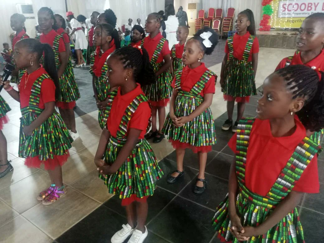 ScoobyDoo25117's tweet photo. Highlights from our Christmas party 💃🕺
We sure had a great time partying with our friends, parents and teachers 😀 ❤ 

.
.
.
.
#scoobydooschools #childrenfirst #schoolinlagos #school #learning #children #child #creche #preparatoryschool  #christmasparty #saturday https://t.co/83gwP55uIE