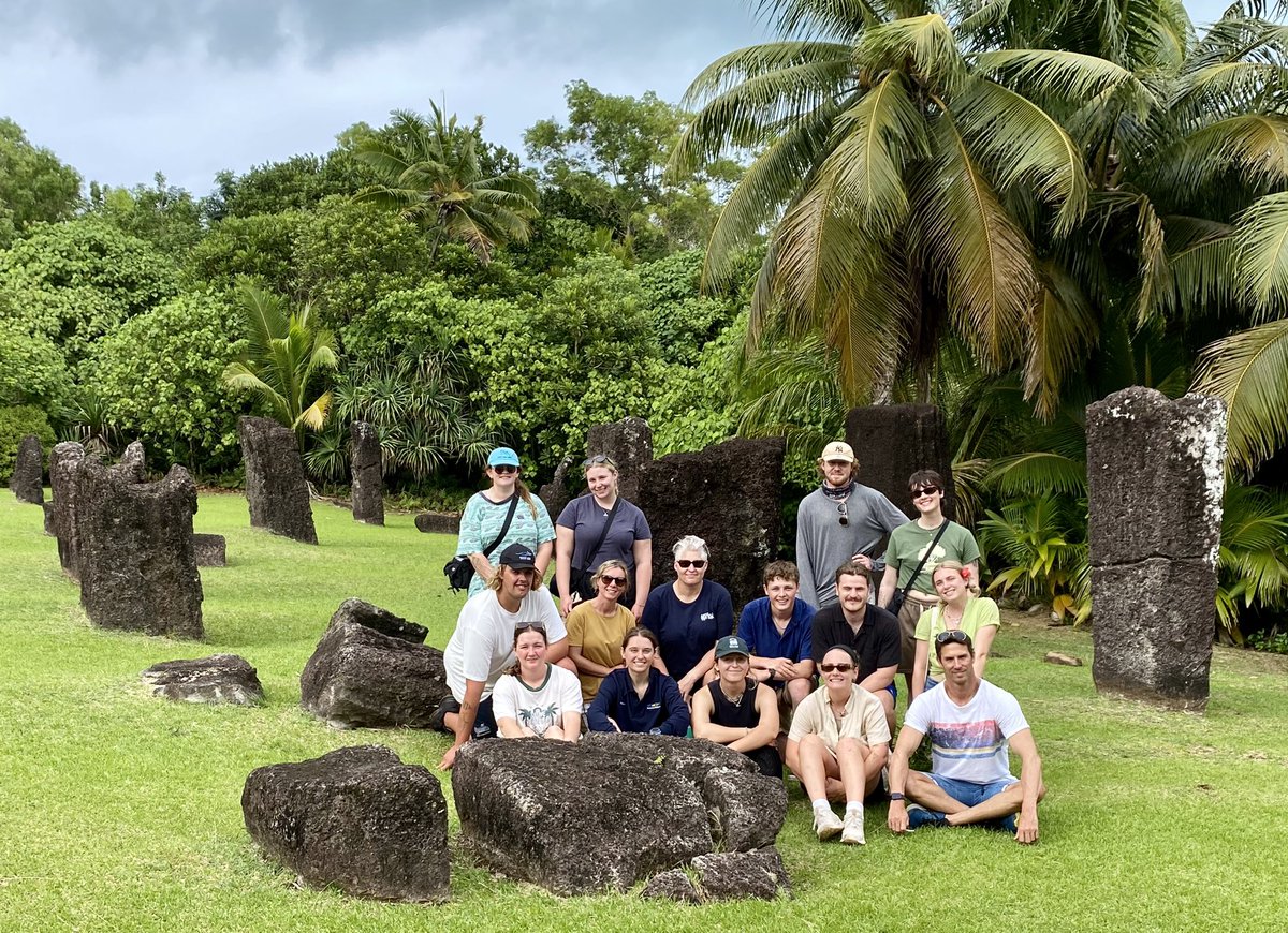 Break from diving today with a land tours to some cultural and historic Palauan sites: traditional Bai (meeting place), World War II relic, Capitol (government house) strangely familiar (think US…), stone monoliths from ~AD 150 #NewColomboPlan @NCPProject