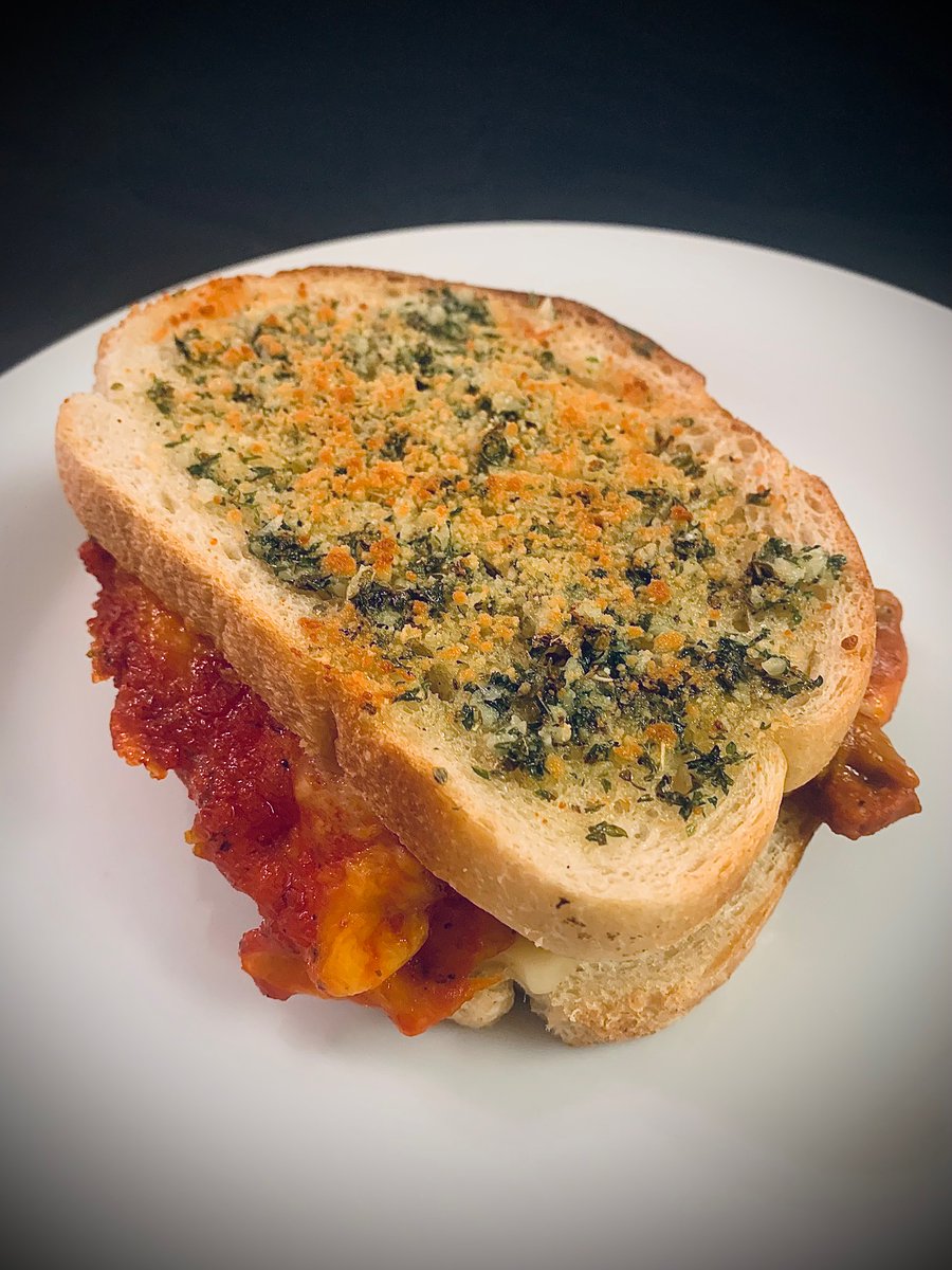 Sex is cool, but have you ever had the yearning to make a Garlic Bread Lasagna Sandwich?
🧄 🥪 🤤
#garlicbread #lasagna #sandwiches #breaddishes #italiancuisine #worldcuisine #cooking #delicious #food #foodlover #foodporn #homemade #sandwichlover #sourdoughbread