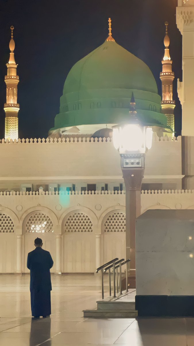 اَلصَّلٰوۃُ وَالسَّلَامُ عَلَیْکَ یَاسَیَّدِیْ یَارَسُوْلَ اللہﷺ

شیخ الاسلام  ڈاکٹر محمد طاہرالقادری دامت برکاتہم العالیہ کی بارگاہِ رسالت مآبﷺ میں حاضری کا روح پرور منظر

#Madinah