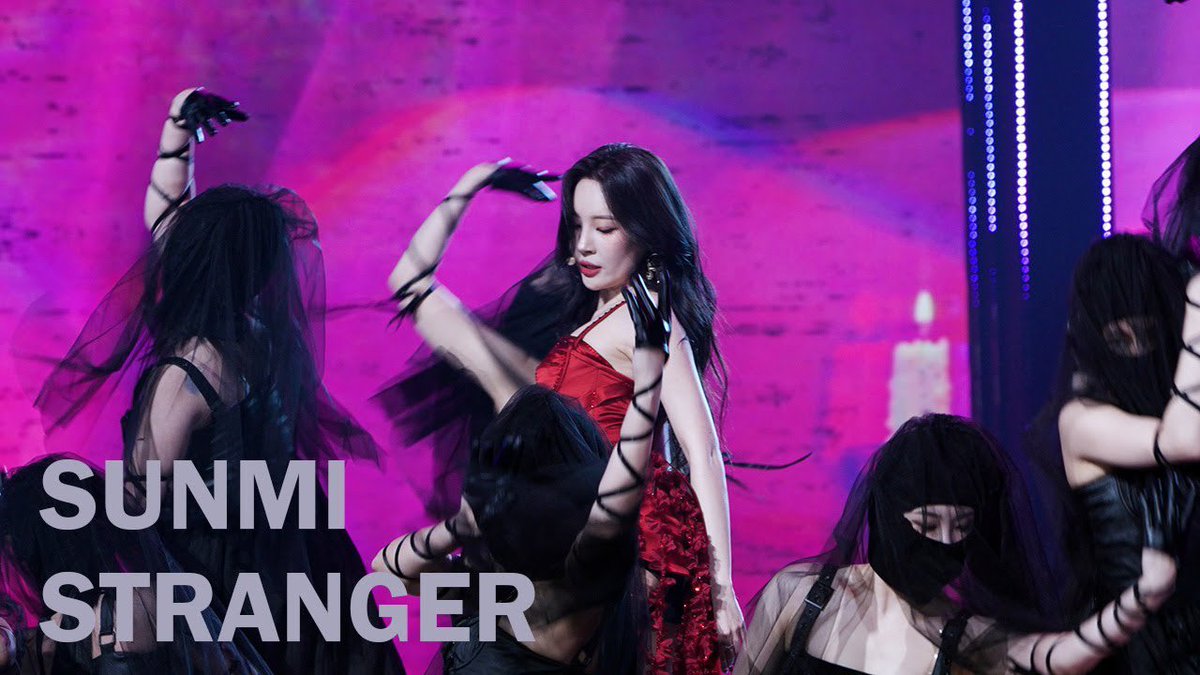 Sunmi Brasil #STRANGER on X: No jogo Sudden Attack a personagem da Sunmi  joga com uma arminha sobre o céu roxo 😭  / X