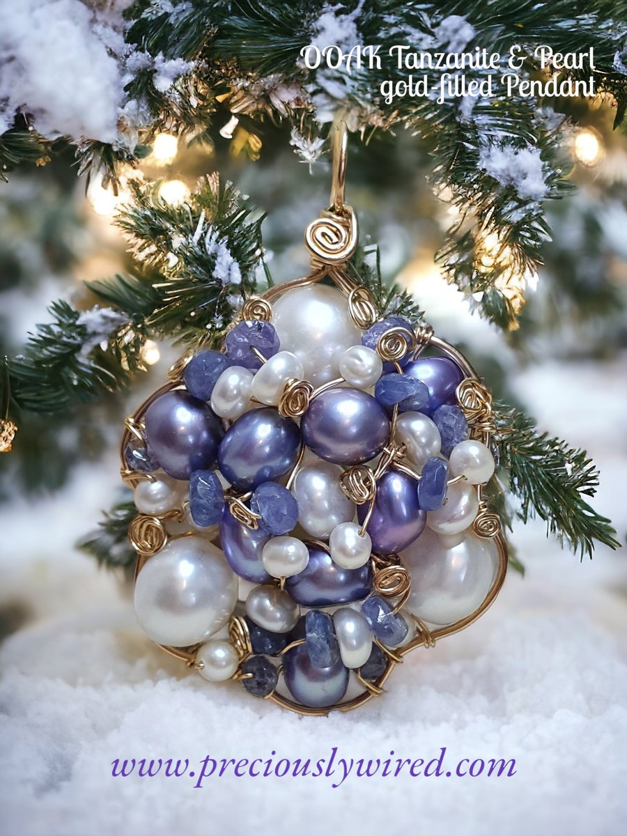 Bewitching OOAK gf pendant featuring Tanzanite combined with mauve, violet &amp; creamy-white Pearls preciouslywired.com

#handmade #handmadejewellery #ukmakers #MHHSBD #smartsocial #CraftBizParty #earlybiz #UKWeekendHour #UKGiftHour #UKGiftAm #crafturday #NetworkwithThrive