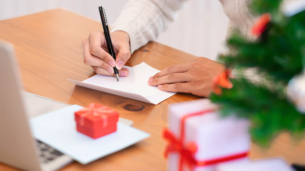 VazoolaMedia's tweet image. 50 New Year Greetings for Business Owners dlvr.it/T0ClGS #Management #BusinessMessageExamples