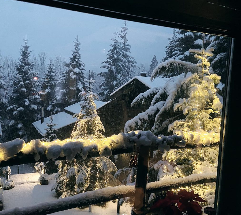 EnjoyThessaly's tweet photo. Hello #winter #today in #Elati #FIRSTSNOW https://t.co/hvrf76f9lc #travel #greece #nature #adventure #mountains #ΚαλοΣαββατοκυριακο https://t.co/3qvFLAhoaR