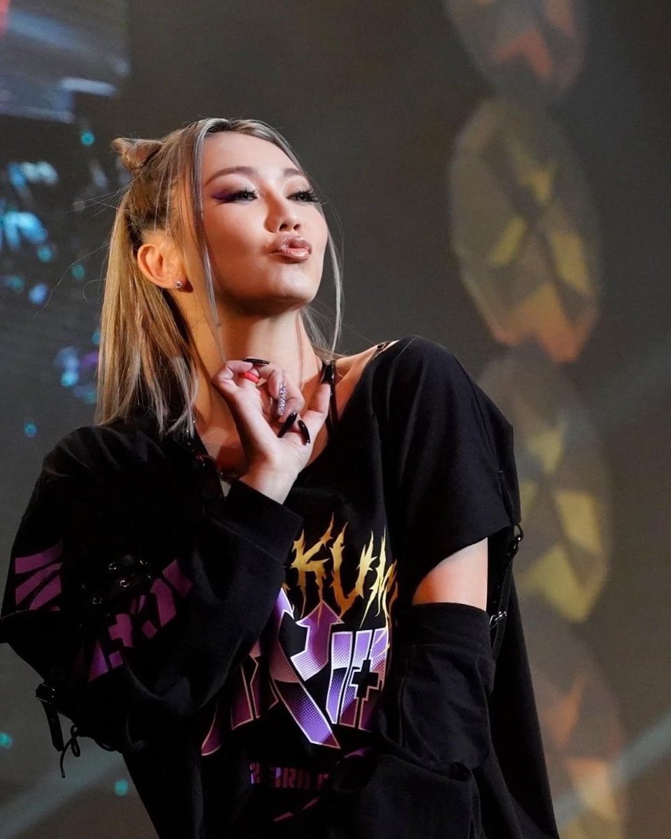 935LOVE1113's tweet image. くぅちゃんやblank paperやBACK-ONが出る、横アリの２月７日の超英雄祭当選してた😆
その前にオートサロンの幕張😘
#倖田來未 #BACK-ON #blankpaper