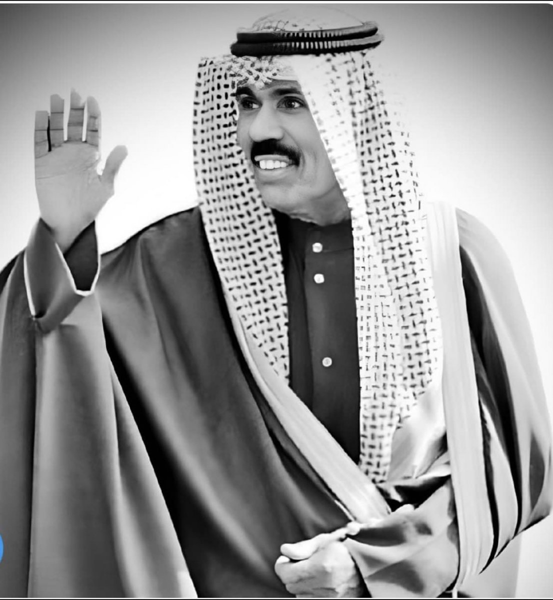 الاحبة والأهل  في #الكويت عظم الله أجوركم ورحم الله  فقيدكم  وفقيدنا الشيخ #نواف_الاحمد_الصباح  وأسكنه فسيح جناته ..