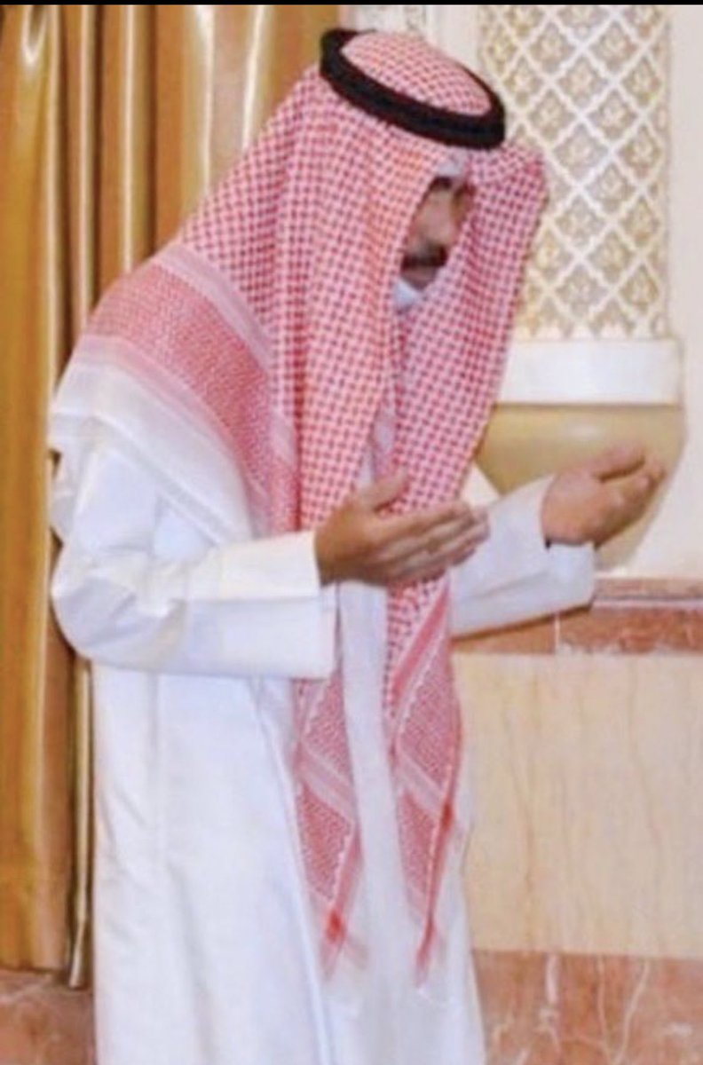 إن القلب ليحزن وإن العين لتدمع وإنا على فراقك لمحزونون 
عظم الله أجر الكويت وأهلها في وفاة أمير التواضع والعفو

اللهم طيب ثراه وأكرم مثواه وأجعل الجنة مستقره ومأواه

ولانقول إلا مايرضي الله 
أستودعناك الغفور الرحيم
وإنا لله وإنا إليه راجعون

#نواف_الأحمد_الصباح