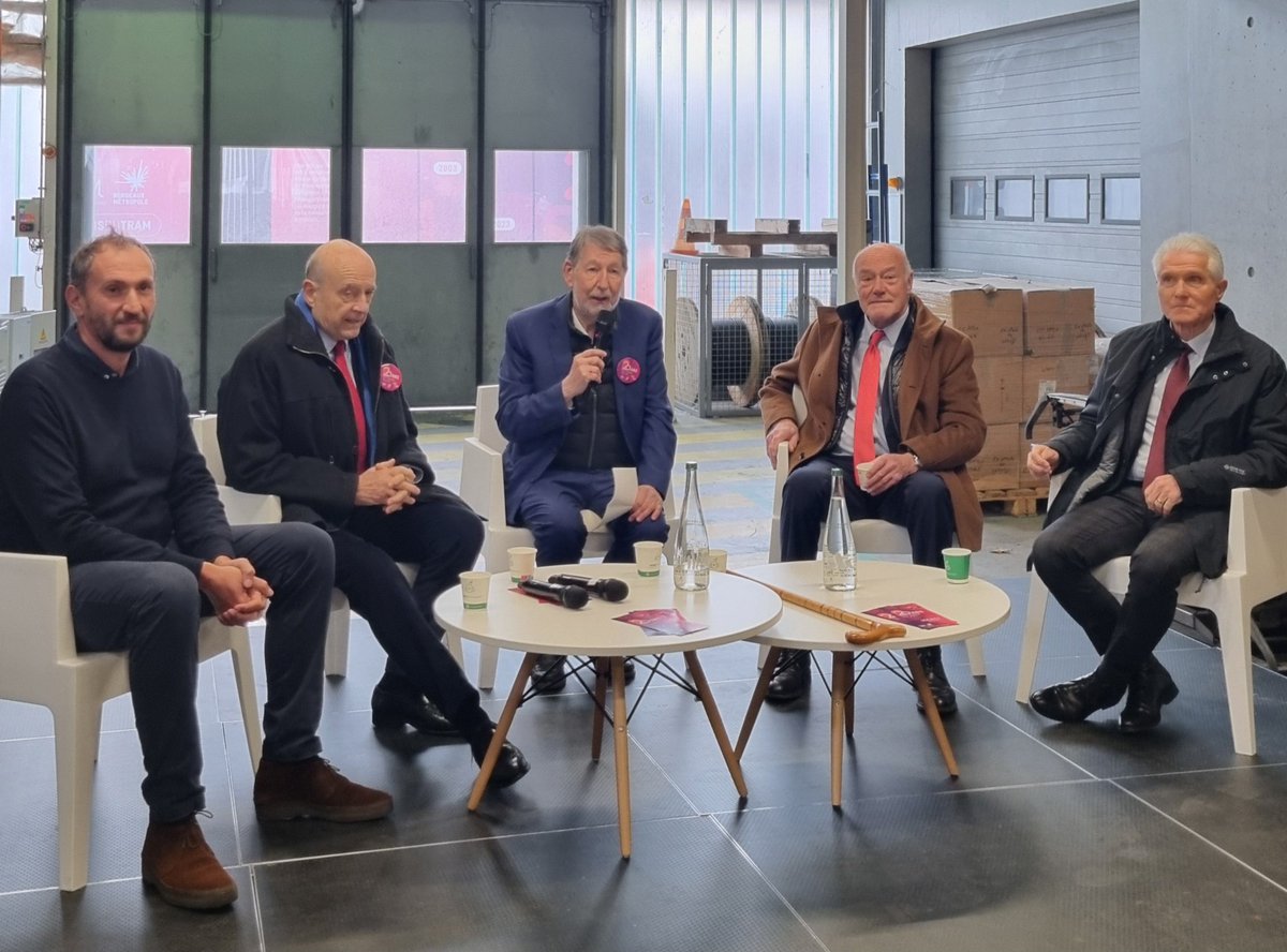 BxMetro's tweet photo. 🎂 Ils ont participé à la création et au développement des lignes de tramway à Bordeaux Métropole : les présidents de La Cub puis Bordeaux Métropole 👉 Alain Juppé, Alain Rousset, Vincent Feltesse, Patrick Bobet, Alain Anziani. #20ansdutram #bxmetro #bordeaux https://t.co/o0r1gQiUca