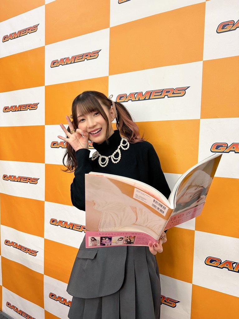 黒木ほの香】 #ほのけ写真集 『ほのかにあまい』発売記念特典サイン会