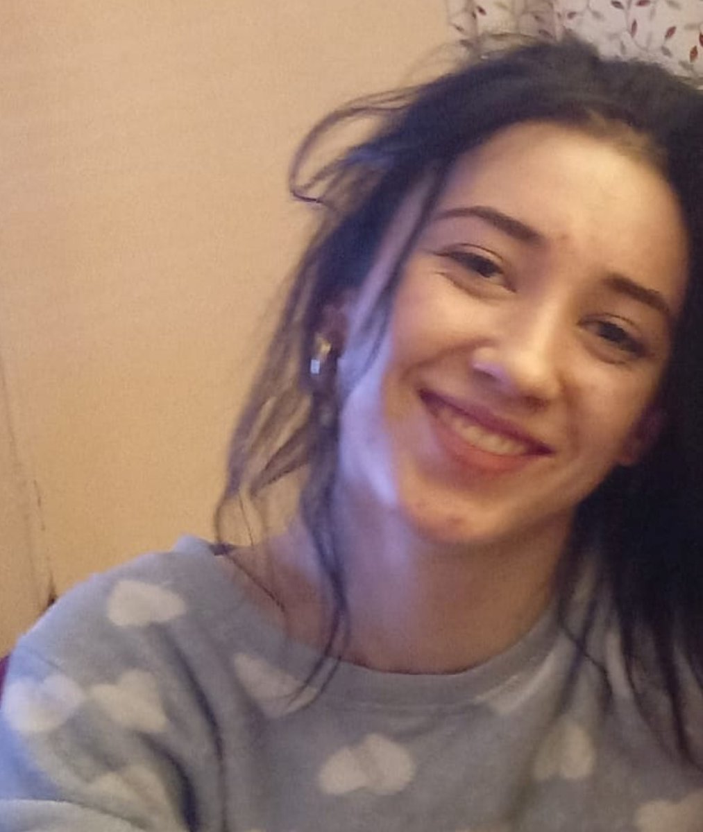 Gardaí have appealed for help from the public to trace the whereabouts of 17-year-old Charlotte Conway. Charlotte was last seen in Limerick city at around 5.30pm on Thursday, 14 December after travelling from Waterford.