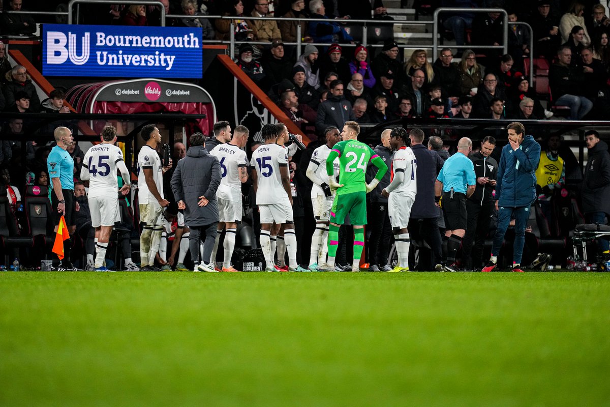 The fixture between AFC Bournemouth and Luton Town has been suspended. All our thoughts are with Tom Lockyer at this time. 🧡