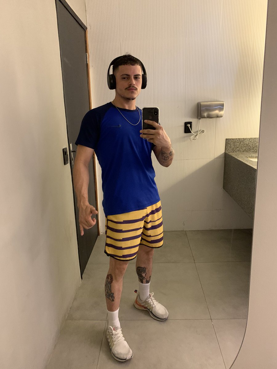 Malhar costas é tão boom 🍃💕✨