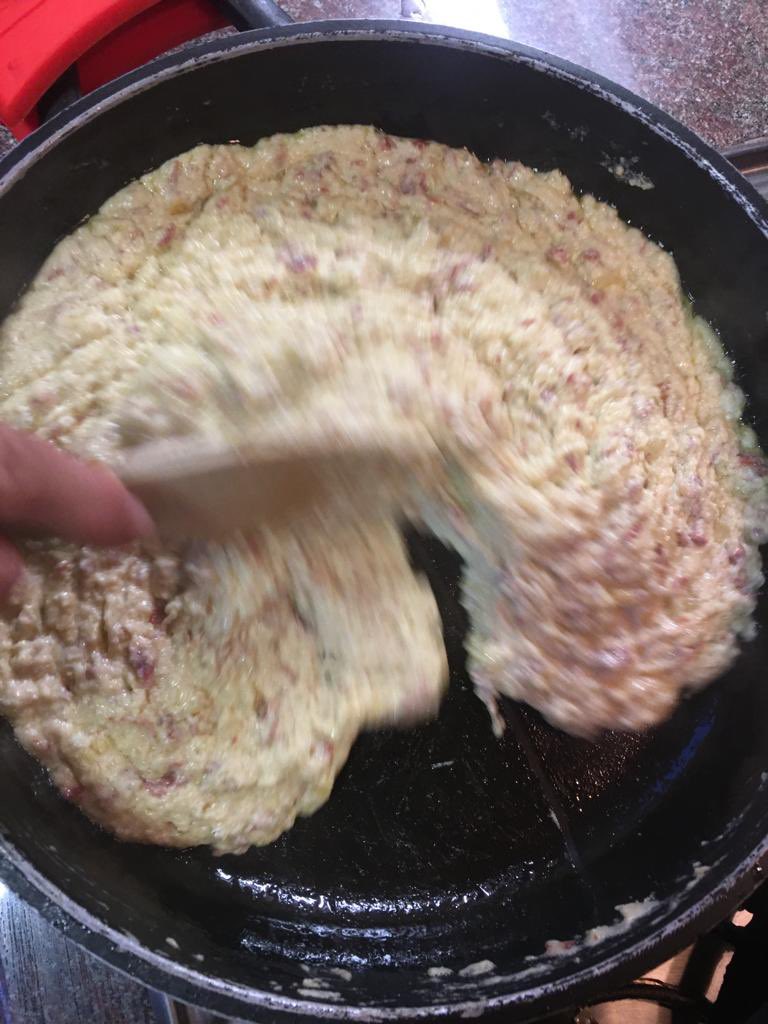 mncvng1's tweet photo. Lo procès casolà del croquetam. Resultat final, la setmana vinent https://t.co/3P02WwdEPY