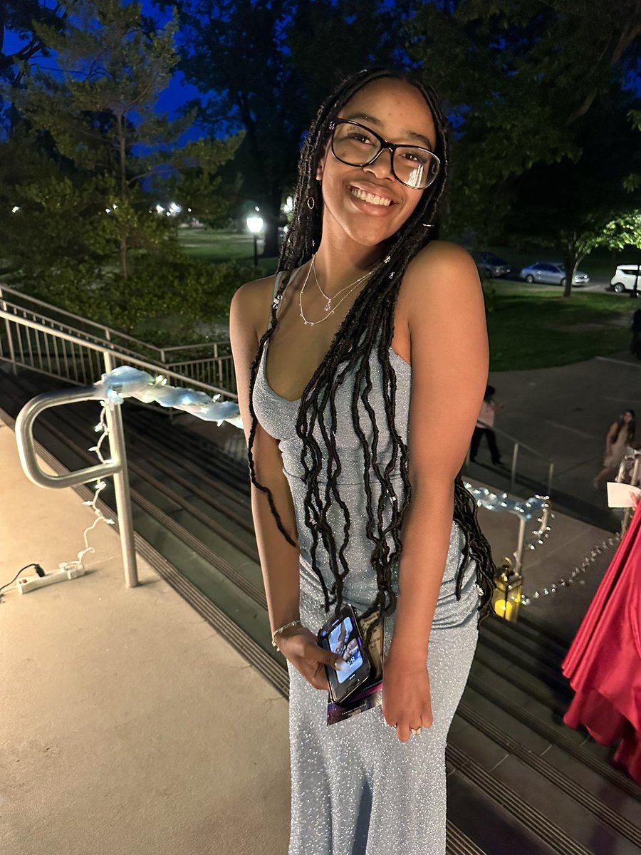 🔥🔥Major Announcement 📢 🔥🔥

Our very own Kevonna Wilson (Sr Guard) has been accepted into her school of choice!!!!  It has been a life long dream of hers to go to Spelman College and now that dream can be realized!!!! 143rd class!!! Congrats 🎉 Proud of you!

<a href="/LHSintheNews/">LaVergne High School</a>