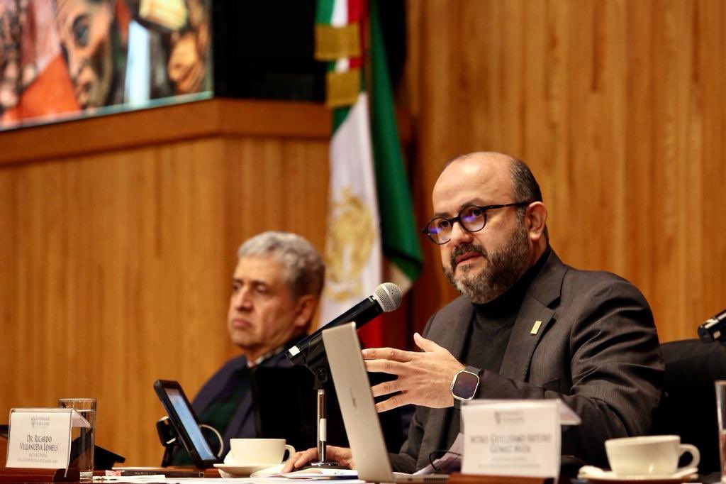 rvillanueval's tweet photo. Esta fue la última sesión del #CGU del 2023, donde aprobamos varios dictámenes para el próximo año, incluyendo la creación de nuevos planes de estudios, modificaciones al calendario escolar, el lema del 2024 en conmemoración de los 30 años de autonomía de la Universidad de Guadalajara y la aprobación del presupuesto de ingresos y egresos.

Gracias a los 159 consejeros del #CGUdeG por su participación y disposición para que estos dictámenes se lleven acabo el próximo año, estamos muy motivados para seguir trabajando por el bien de toda la comunidad universitaria. 👏🏼
