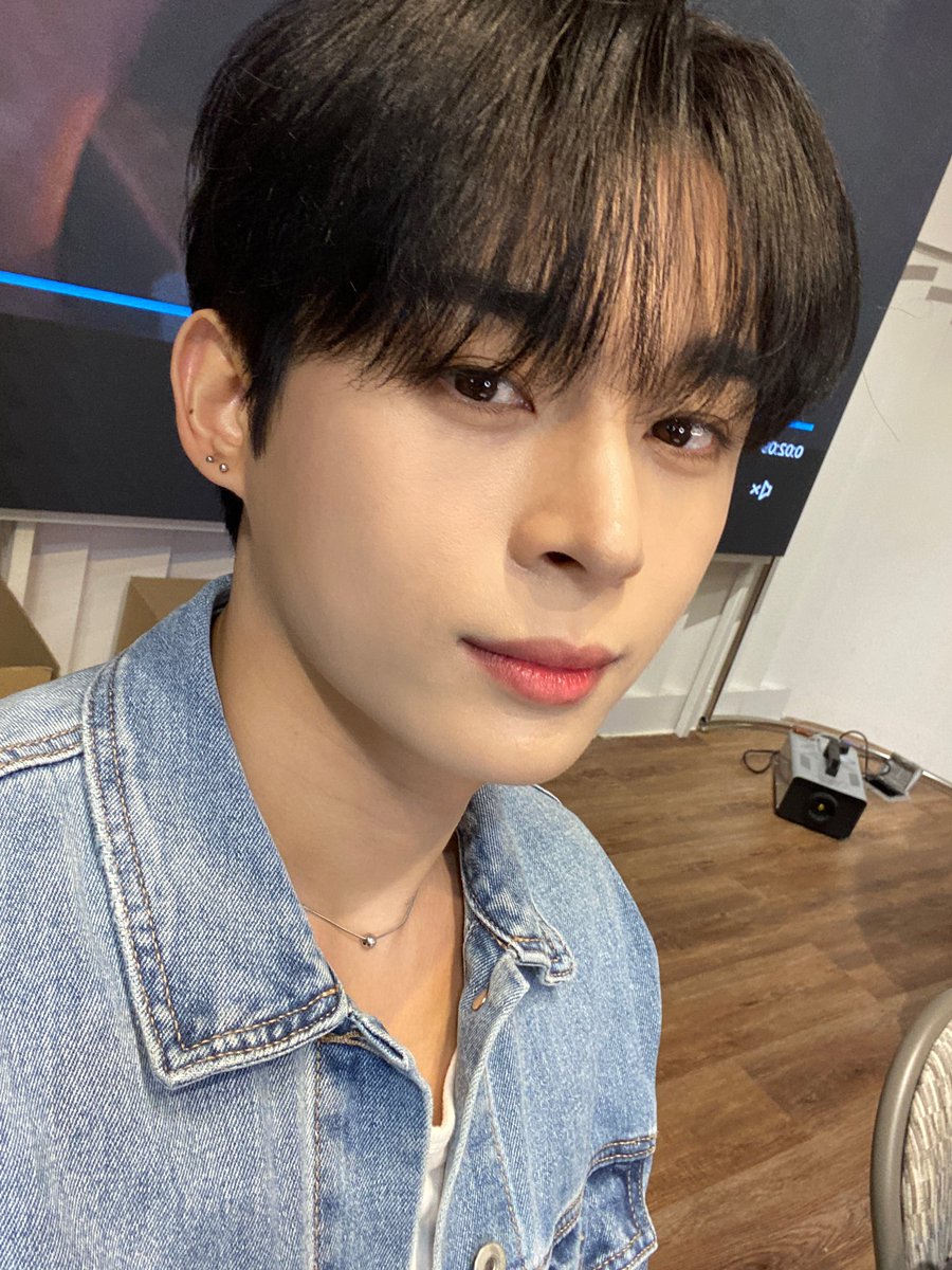 XEED_OFFICIAL's tweet photo. [#유오] 그리니 굿나잇⭐️ https://t.co/PGZrpxQU2w