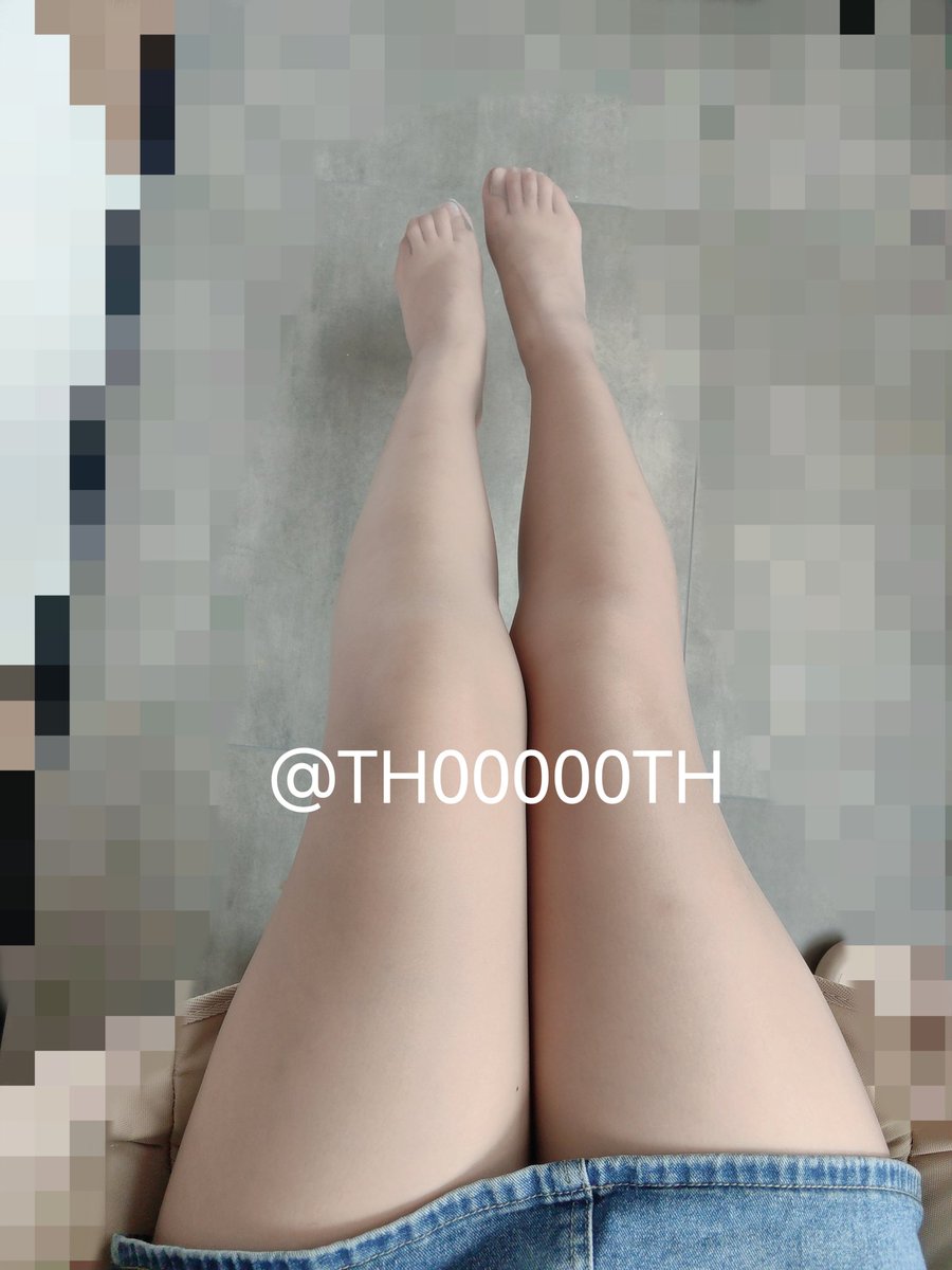 TH00000TH's tweet photo. 老婆的腿🦵
#淫妻 #丝袜 https://t.co/88gHxQOFe4