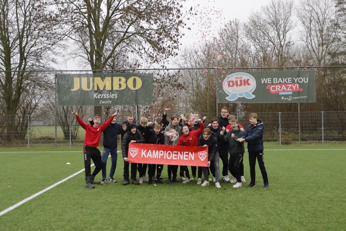 SVDESZ's tweet photo. De kampioenen van vandaag ! Jan willem Oldenbeuving  bedankt voor het maken van de Foto’s #SamenDesz https://t.co/IPcREsHljX