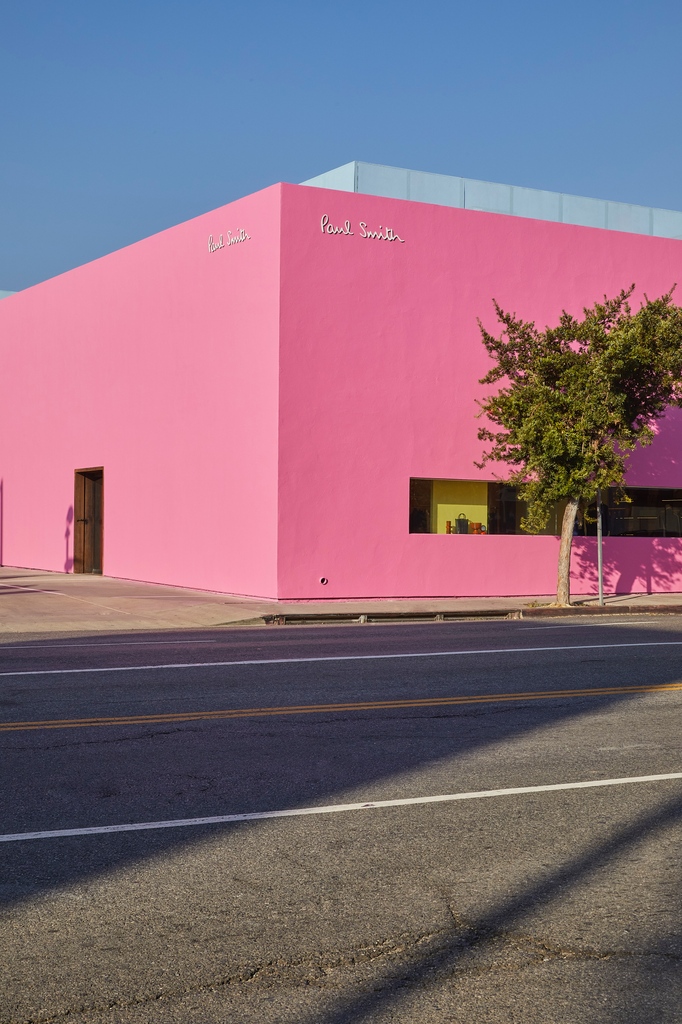 standardarch's tweet photo. We're beyond honored to have worked with Paul Smith's team on this iconic store! Thank you to the entire team, and to Paul Smith for having selected Standard as the collaborating Los Angeles architect.

#paulsmithpinkwall
#standardarchitecture https://t.co/9LdpHRGHTX